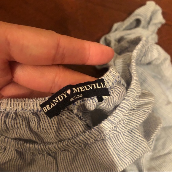 Brandy Melville Off the Shoulder Top - Picture 3 of 3